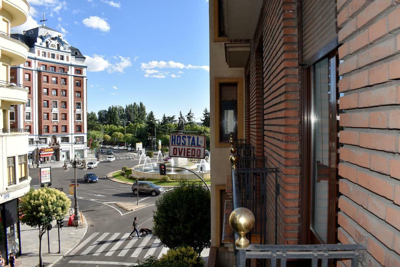 Hostal Oviedo Hotel Leon Bagian luar foto